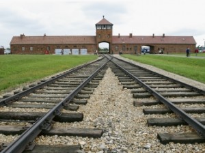 auschwitz-entrance-AB